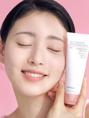 Увлажняющий крем против жирного блеска Celimax Oil Control Moisturizing CreamУвлажняющий крем против жирного блеска Celimax Oil Control Moisturizing Cream 80мл